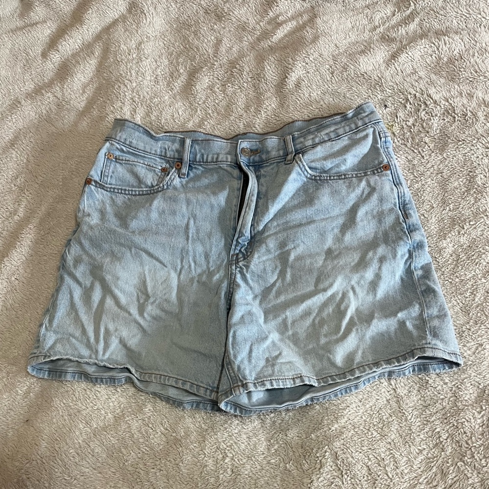 AE Strigid Super High-Rise Denim Shorts US 12 NWOT Light Wash